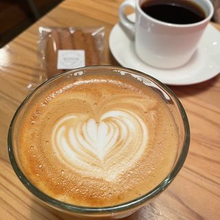 カフェラテ(タマグスク コーヒー ロースターズ （Tamagusuku Coffee Roasters）)