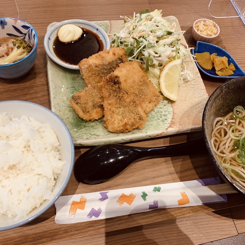 アジフライ定食(あじ小町)