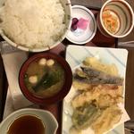 天ぷら定食(天繁 分室 （テンシゲ）)