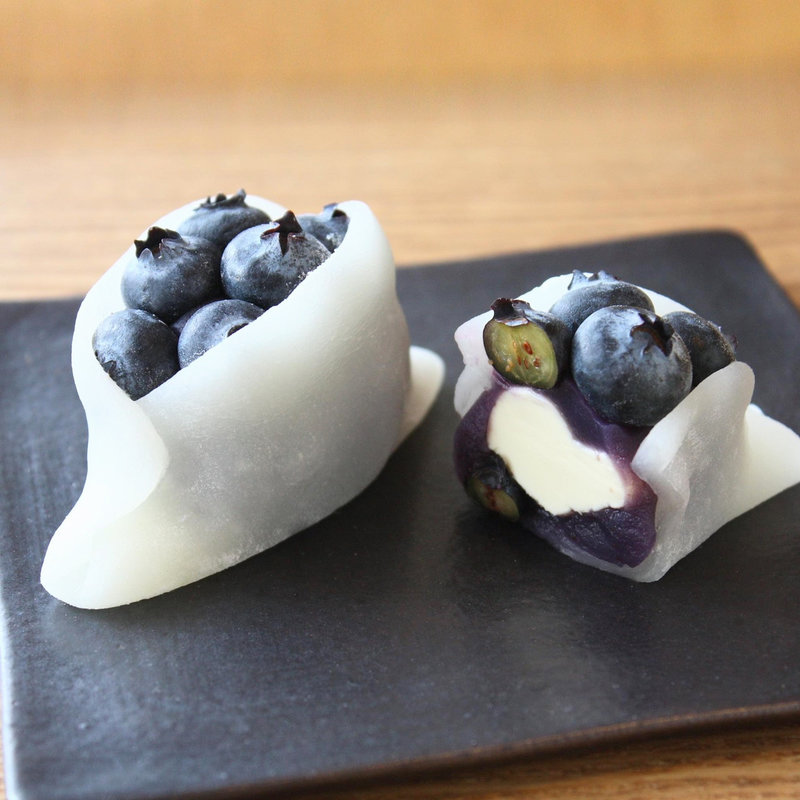 羽衣ブルーベリー大福(麻布野菜菓子 )