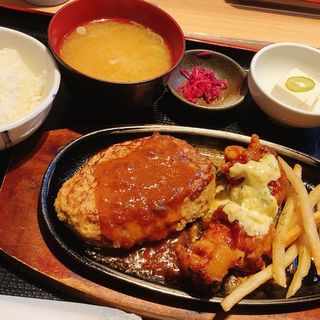ハンバーグとチキン南蛮定食(米米食堂 )