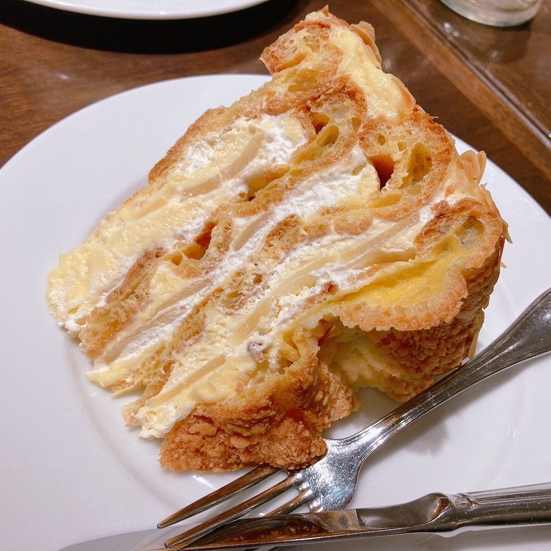 洋梨のミルフィーユ(ハーブス ルミネエスト新宿店 （HARBS）)