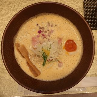 濃厚鶏白湯そば味噌旨みテイスト(小麦と生きる道)