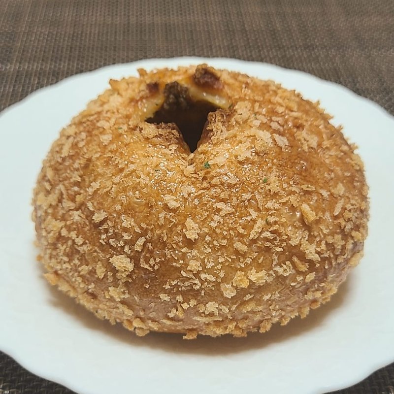 エッグカレーパン(オイシイパンヤ)