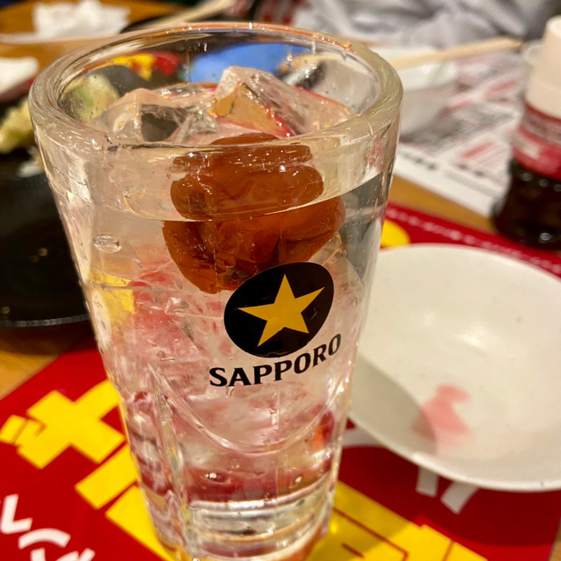 焼酎（梅干入）(大衆酒場 ホームラン食堂)