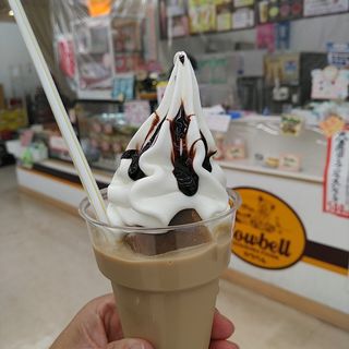 コーヒー牛乳ソフト(カウベル 材木町店 )