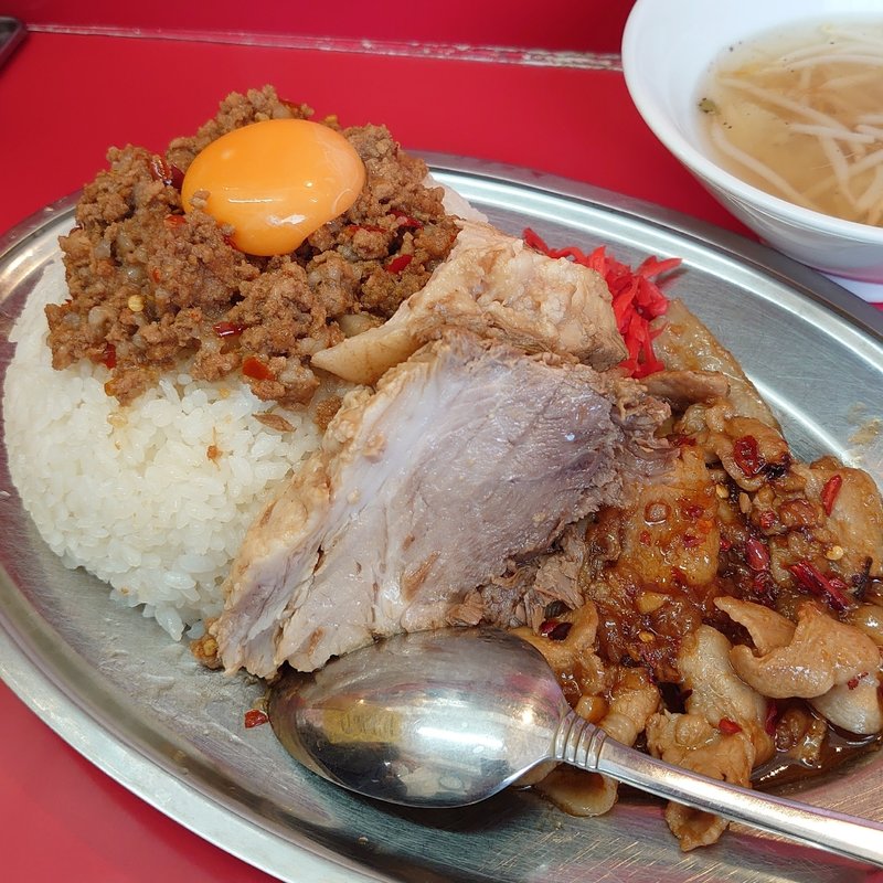 よくばりマシライス(立川マシマシ 古河125号店)