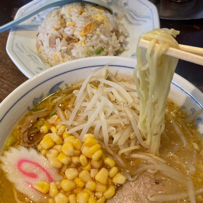 豚骨みそラーメン+半炒飯(ラーメン 天天館 )