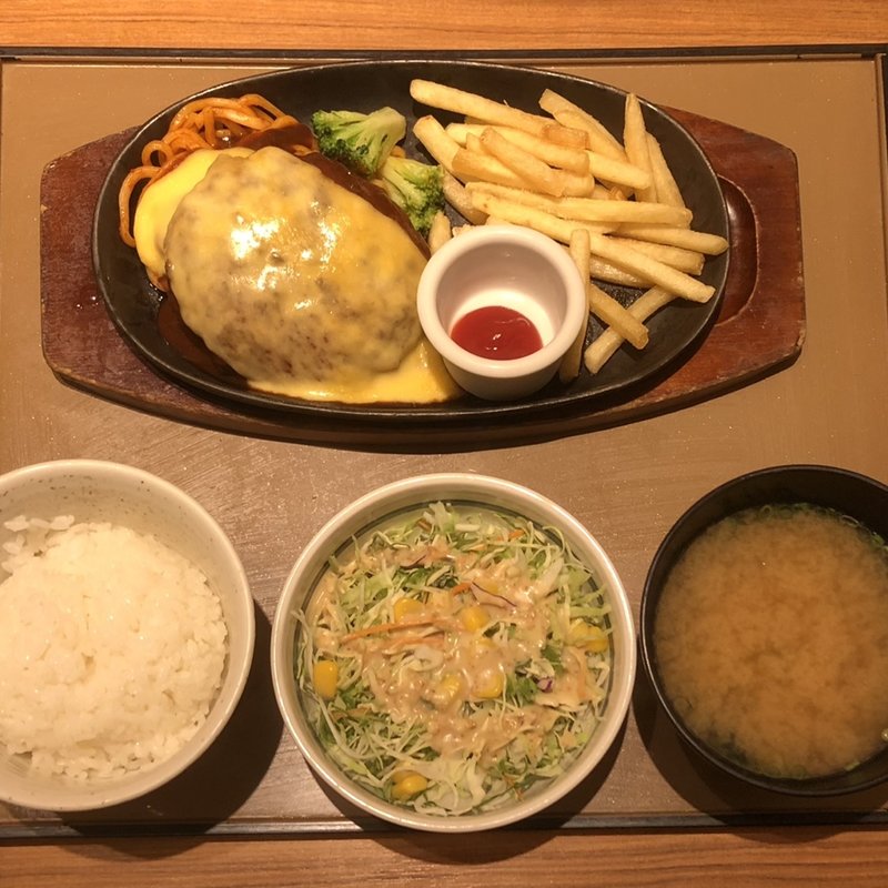 4種のチーズハンバーグ定食(やよい軒 木場店)