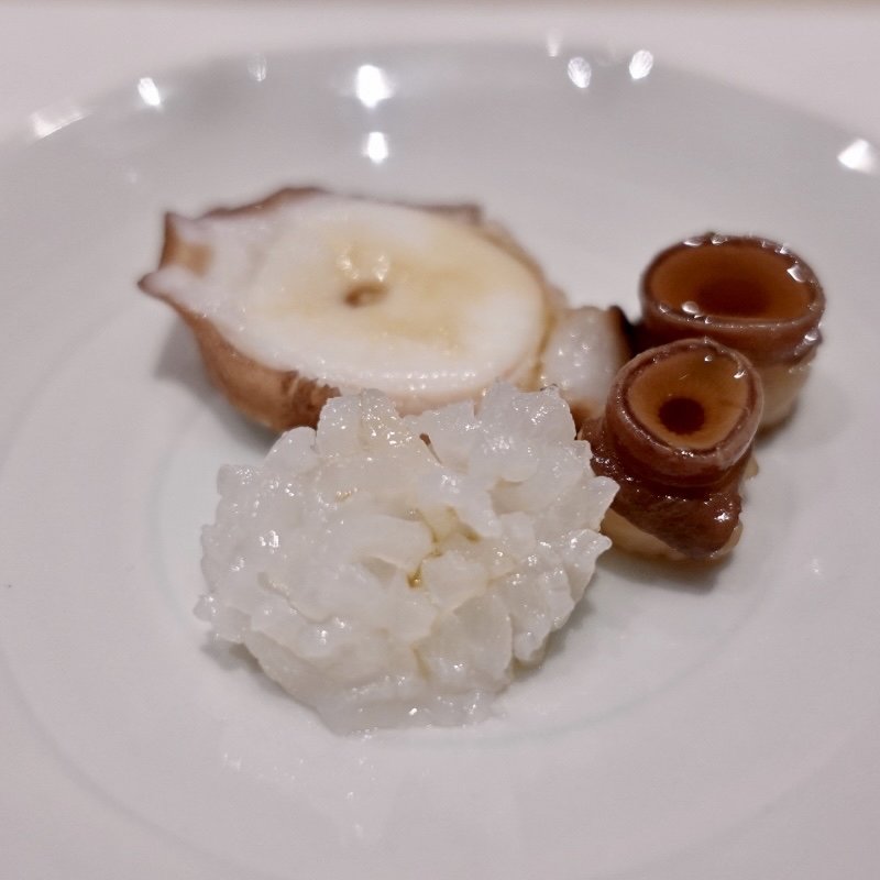 まだこ(鮨処 有馬)