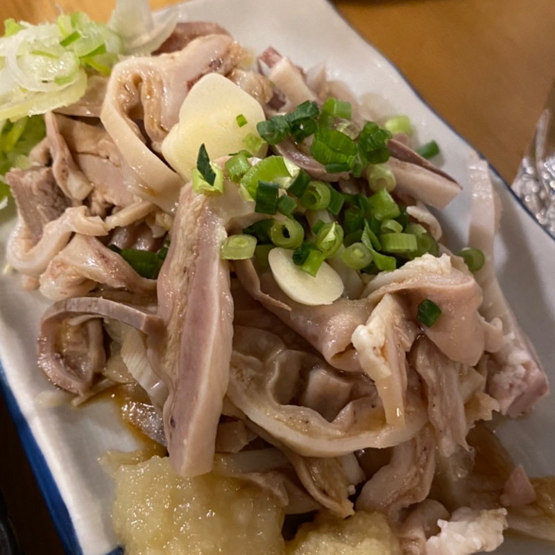 ガツ刺し(大衆酒場ビートル)