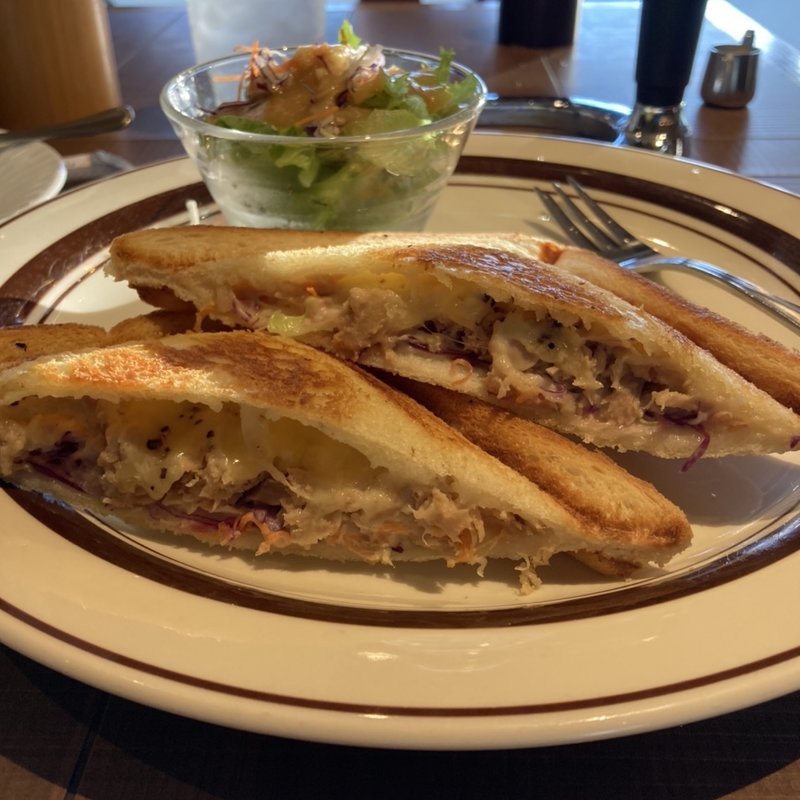 ツナキャベツホットサンドモーニング(倉式珈琲店 生野たつみ店)