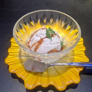 カシューナッツのアイスクリーム(上等焼肉ひらく 歌舞伎町店)