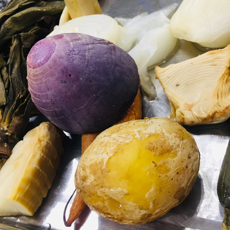 牛骨と霧島地鶏の野菜スープ(NO NAME )