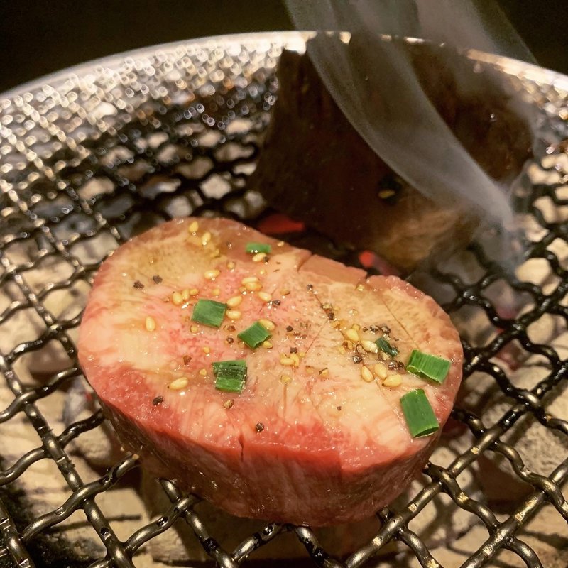 厳選US厚切り牛タン(焼肉 巌門)