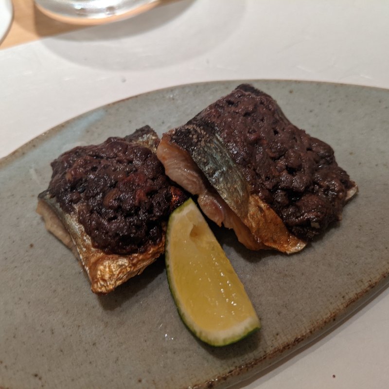 サンマ肝のせ焼き(波やし)