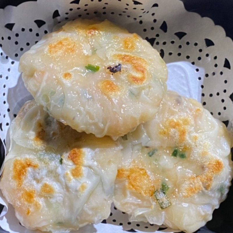 海老の焼き餃子(中国料理 浜木綿)