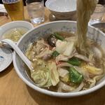 (ぎょうざの満洲 北与野駅前店)