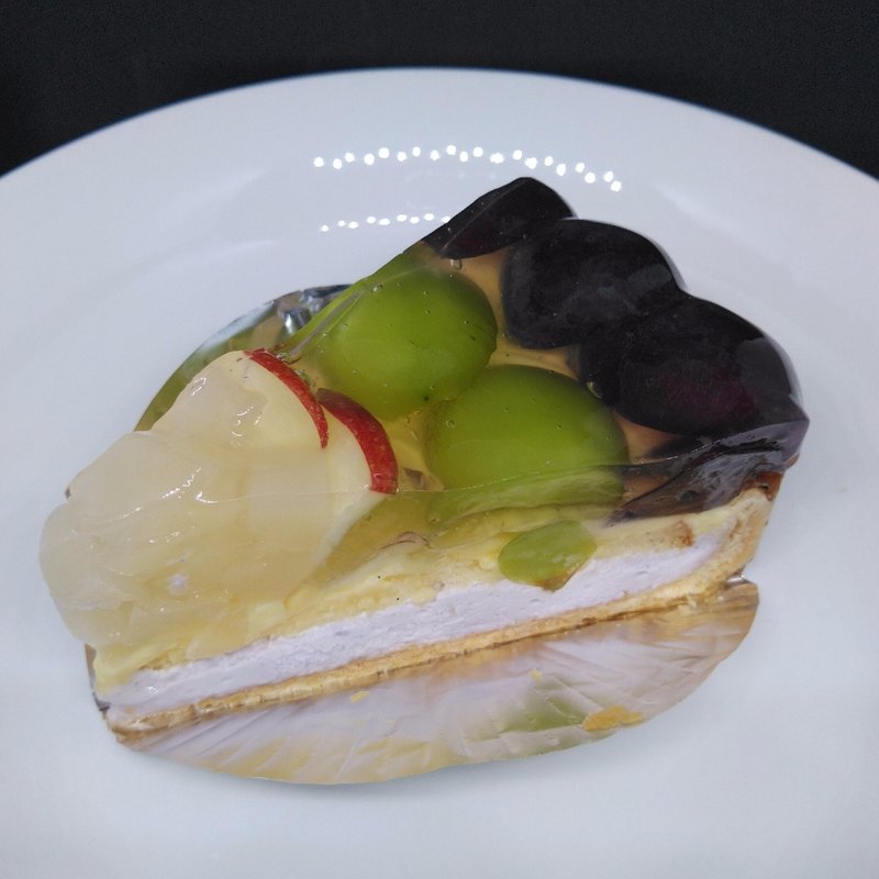 ぶどうとりんごのタルト(タルトタタン )