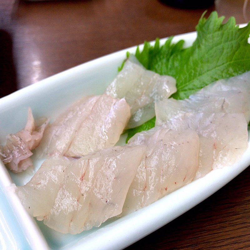 天然ひらめ刺身(お食事処おさない)