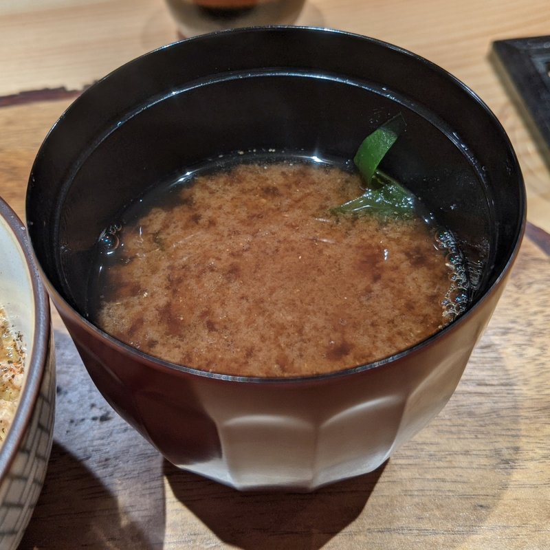 赤だし(和食割烹 やまぼうし)