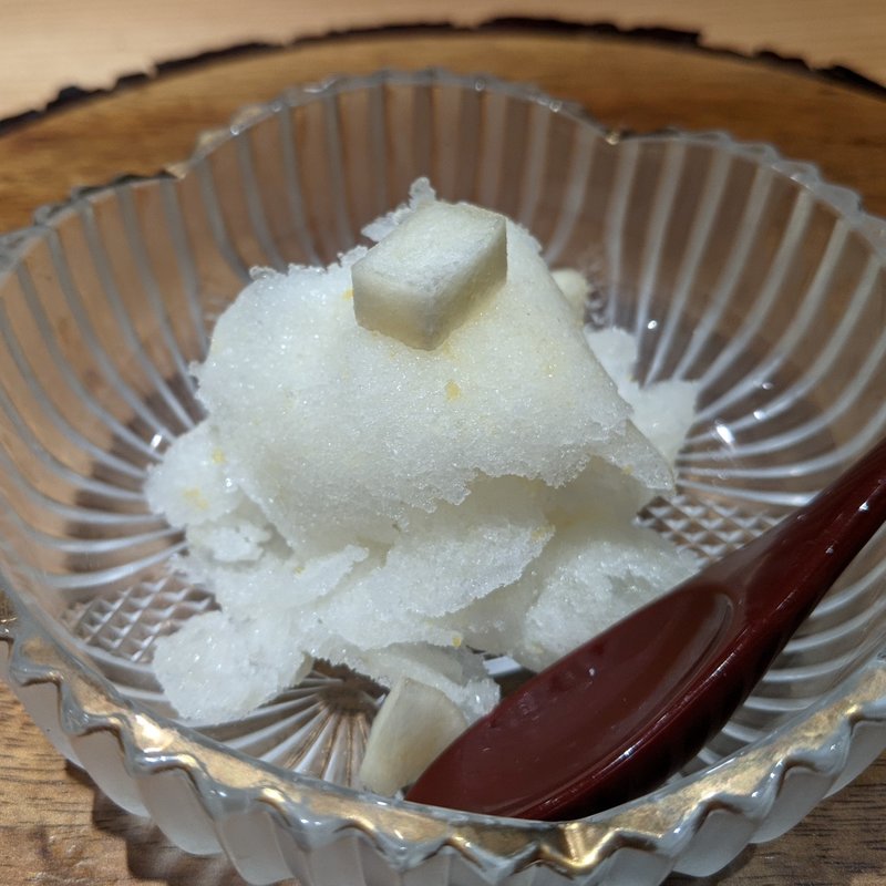 レモンと梨のシャーベット(和食割烹 やまぼうし)