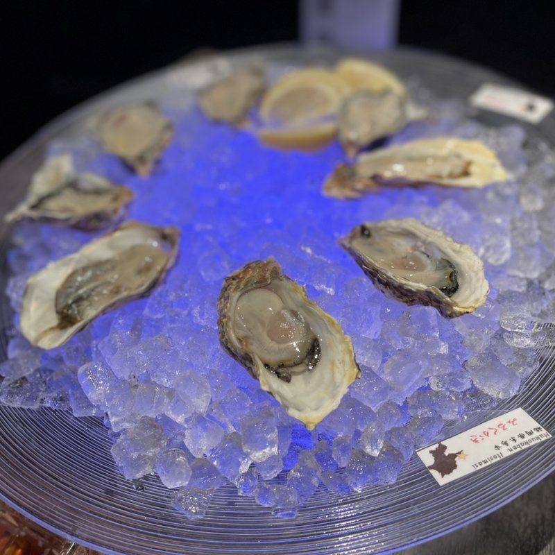 生牡蠣のプラッター(MAIMON GINZA （マイモン）)