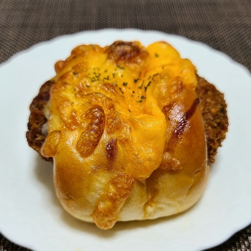 牛肉と北海道じゃがいものコロッケパン(デリフランス (Delifrance))