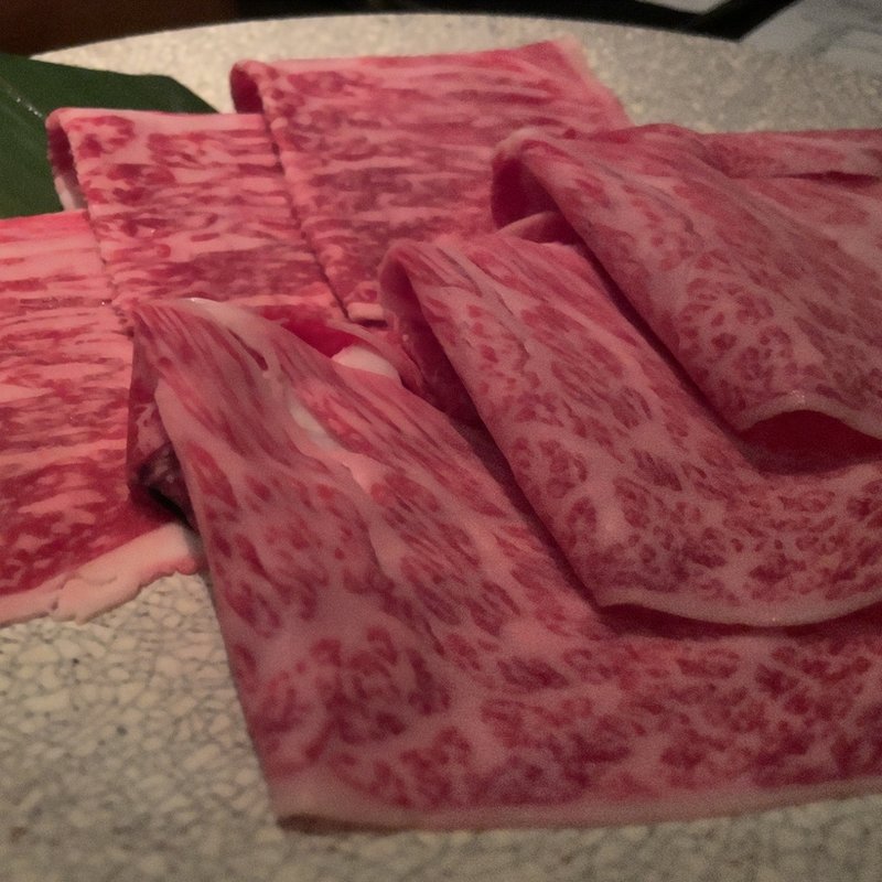 松坂牛食べ放題(銀座しゃぶ輝 黒毛和牛しゃぶしゃぶ・すき焼き専門店)