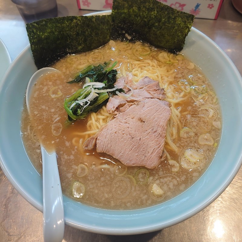 ラーメン(中盛)(ラーメンショップ 新守谷店)