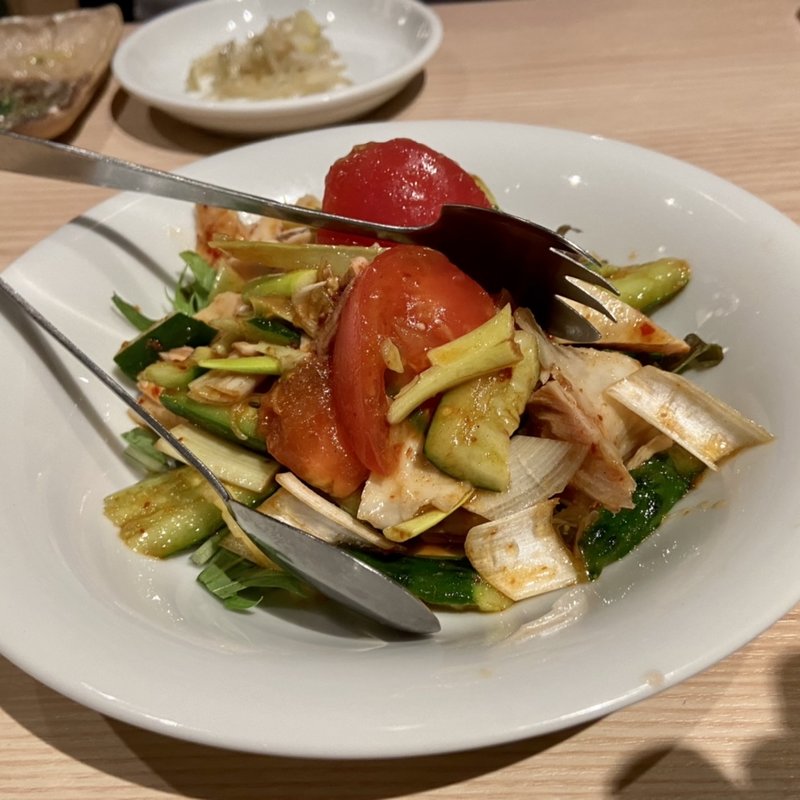 蒸し鶏のピリ辛和え(博多うまかもん小野)