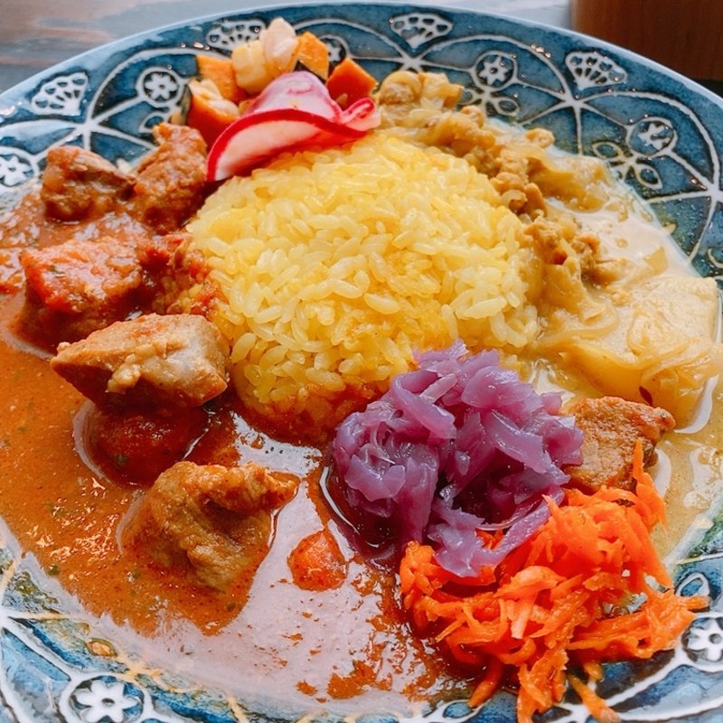 あいがけカレー(ラセッテ広島ミラノカレー)