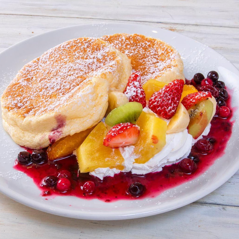 フレッシュフルーツのリコッタパンケーキ(高倉町珈琲 大井町店)