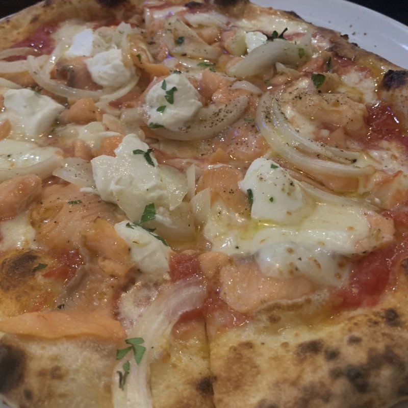 Salmone（サルモーネ）(Pizzeria B )