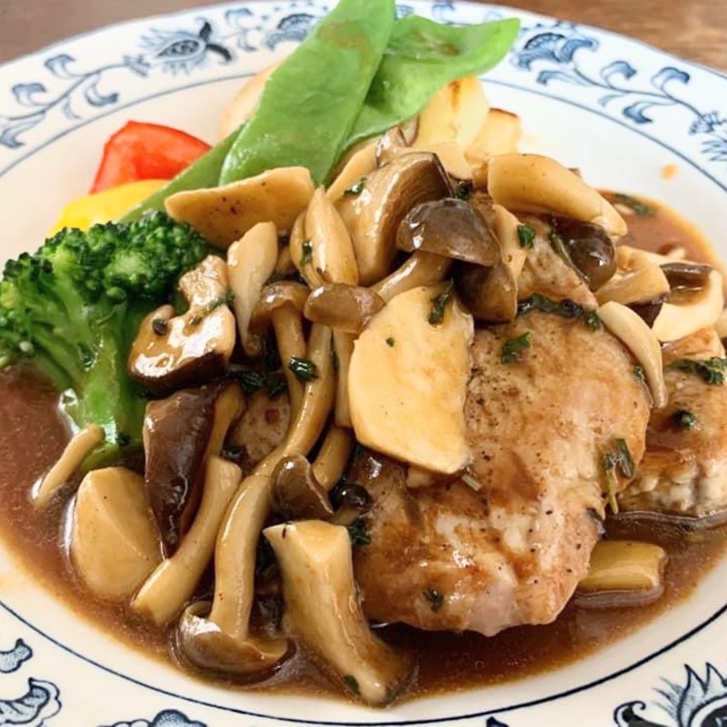 ポークソテー(洋食 三浦亭 )