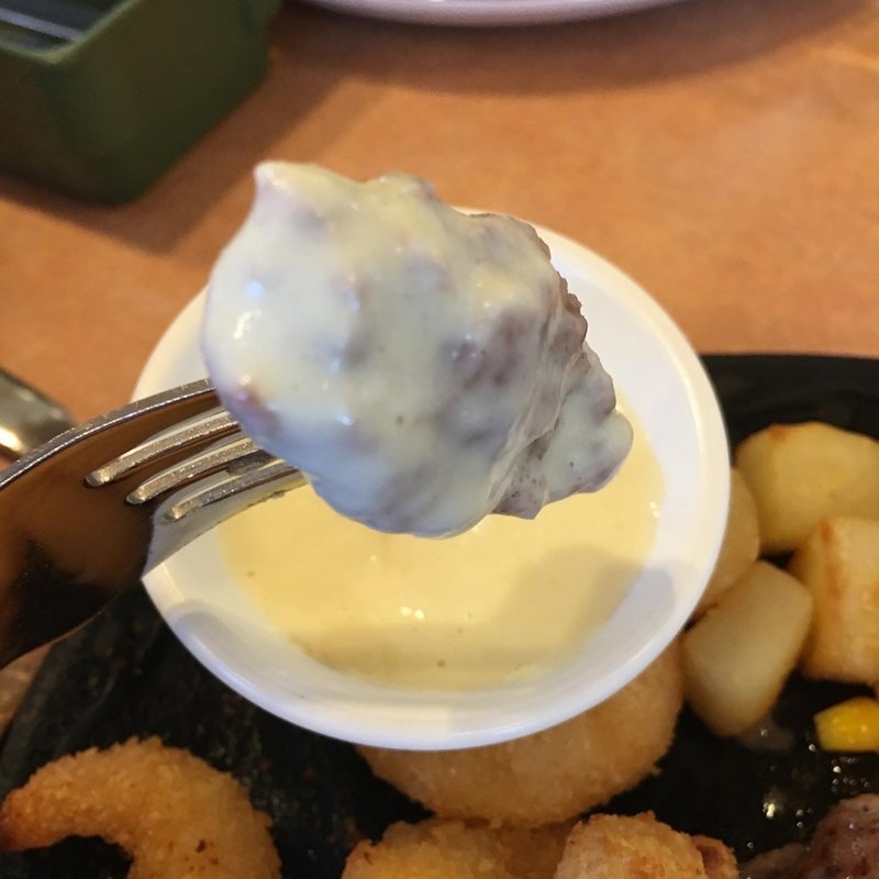 ポップコーンシュリンプとハンバーグの盛合せ(サイゼリヤ 春日井松本店 )