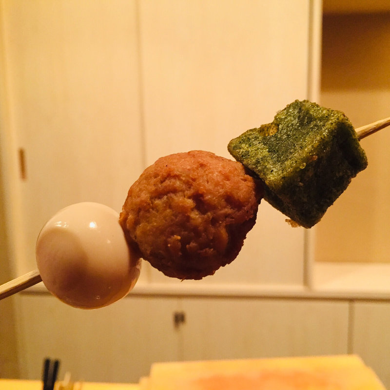 蓬麩、鶏団子、超半熟鶉卵の三色串(料理 澤)
