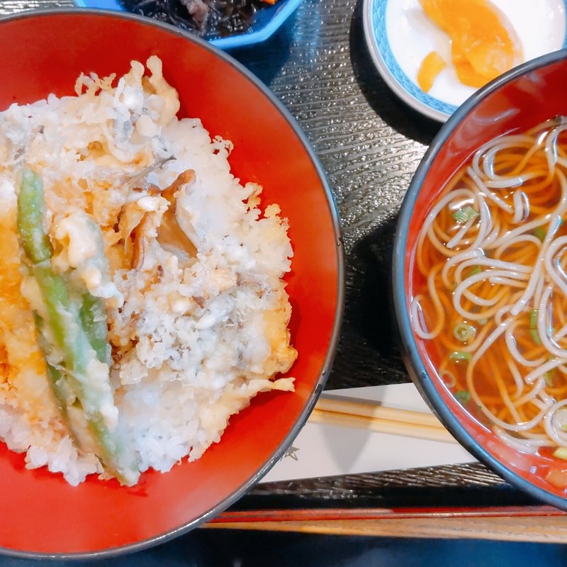 ハゼとキノコの天丼定食(こんごう庵 神保町店 （こんごうあん）)