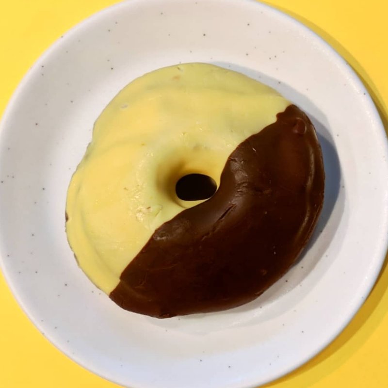 ファッションドーナツ（バナナ）(KINOKUNIYA Bakery アトレヴィ三鷹店)