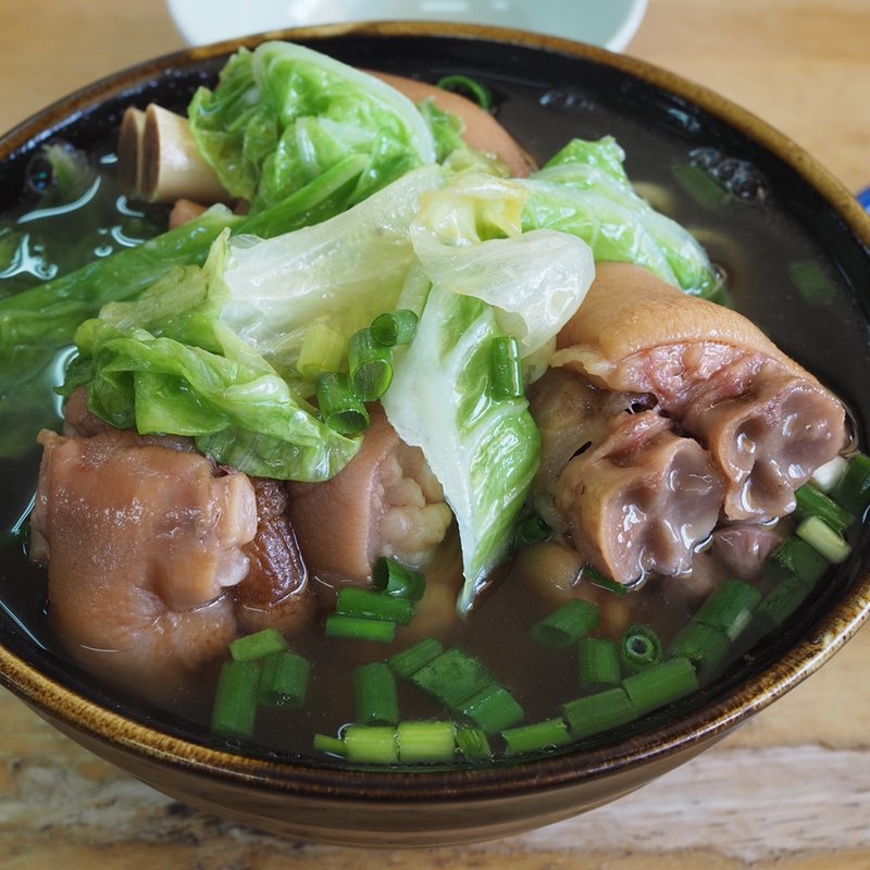 てびちそば(大)(そば屋よしこ )