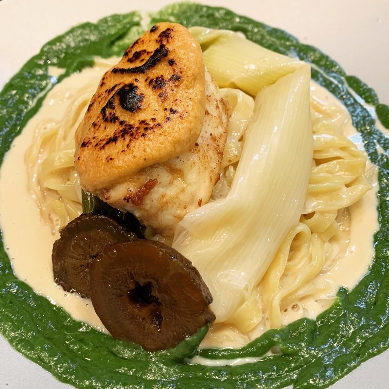 限定　アンコウのポワレと肝のソース ソース・ヴァン・ブラン(稲荷屋 （イナリヤ）)