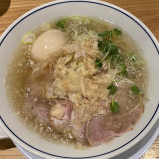 味玉塩らーめん(らーめん鱗 難波店)