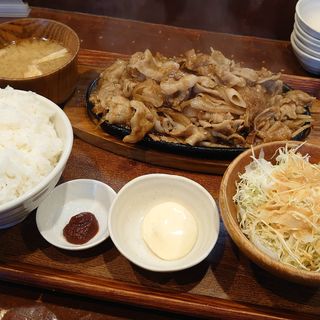 豚の生姜焼き定食(肉増し)(ステーキ食堂 肉の番人)