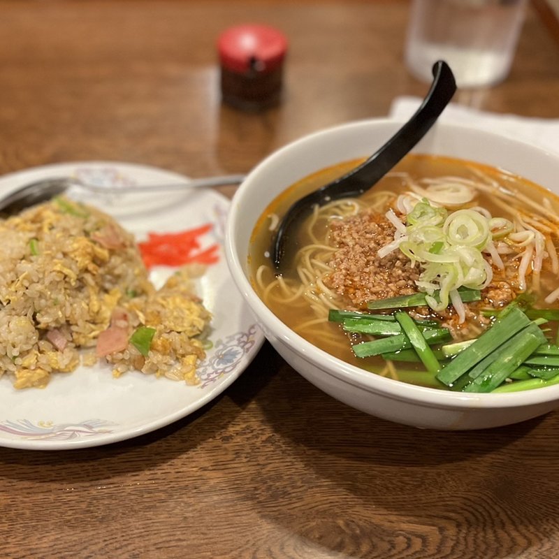台湾ラーメン+チャーハン(華明閣)