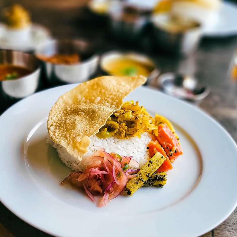 2種のカレープレート(シャンディ ニヴァース カフェ （shandi nivas cafe）)