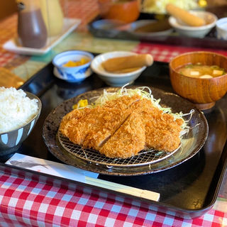 ひれかつ定食（上質部位）(とんかつ&洋食 Kitchen ことれっと)