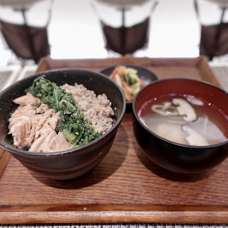 二食そぼろ丼(キッチンステージ)