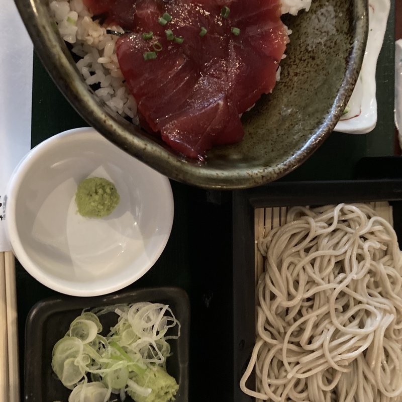 そばと鮪漬丼(蔵や （くらや）)