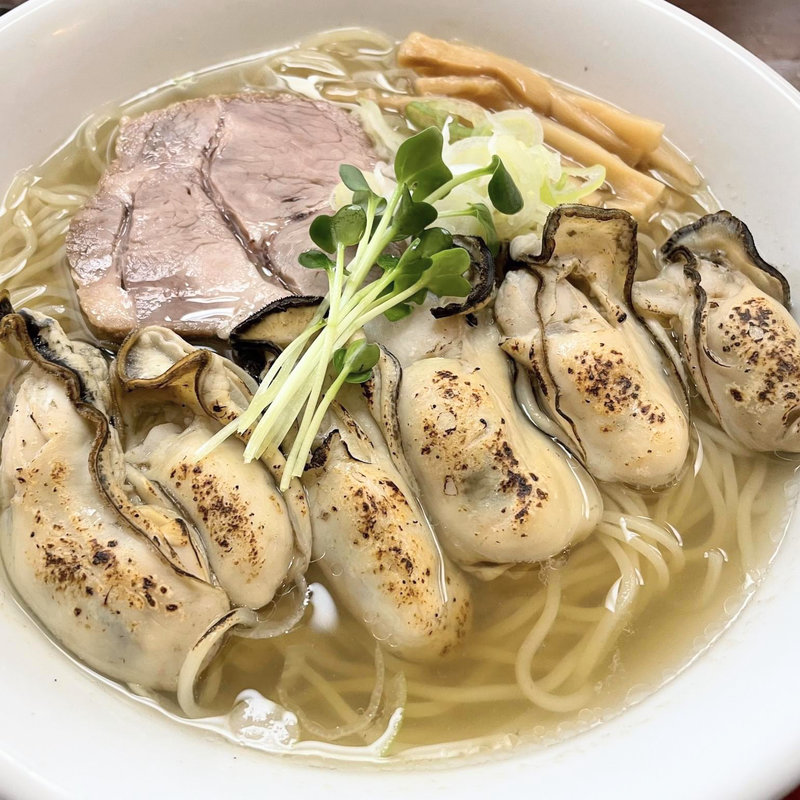 牡蠣塩ラーメン(潮の音 （シオノネ）)