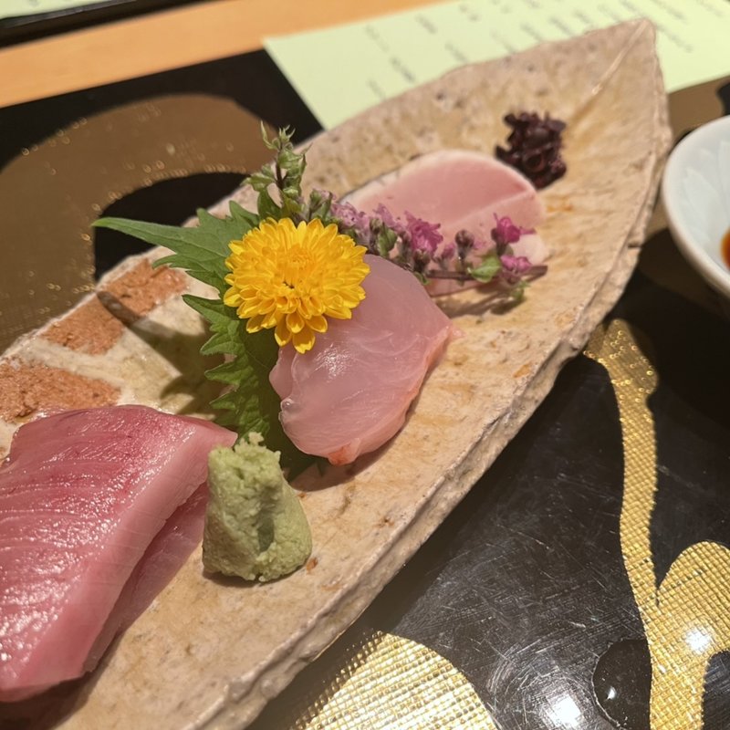 地魚の刺身盛り合わせ(伊豆の旬 やんも 丸の内店 （いずのしゅん やんも）)